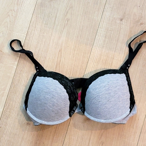 3 for$30 La Senza push up bra Size 36C